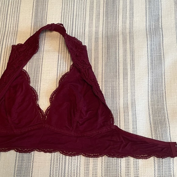 Urban Outfitters Lace Bralette - Picture 6 of 8